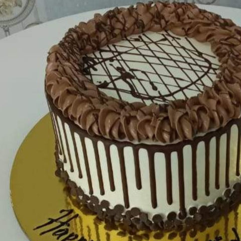 Vegan Vanilla Choco-chip Cake