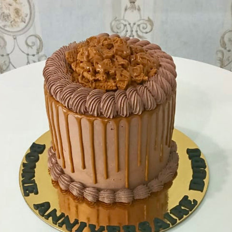 Vegan Dark Chocolate Lotus Biscoff Cake