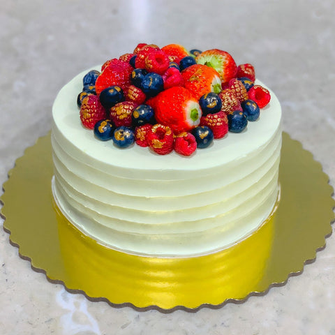 Vegan Vanilla Mixed Berry Cake