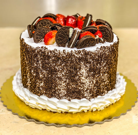 Vegan Strawberry Cookies & Cream Cake